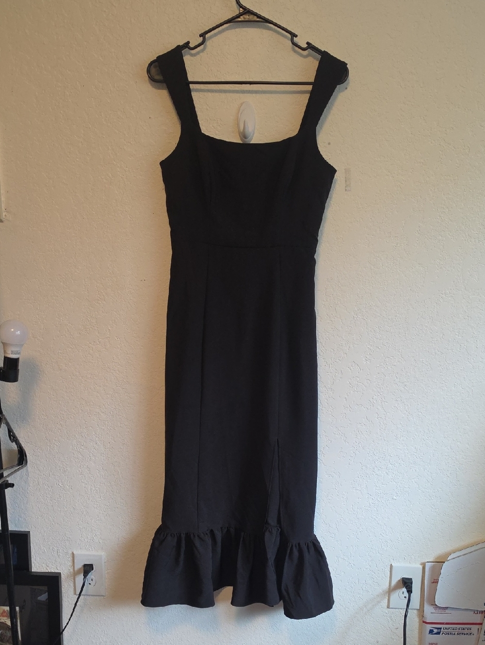 Laundry By Shelli Segal Black Square-Neck Midi Dress with Ruffle Hem
